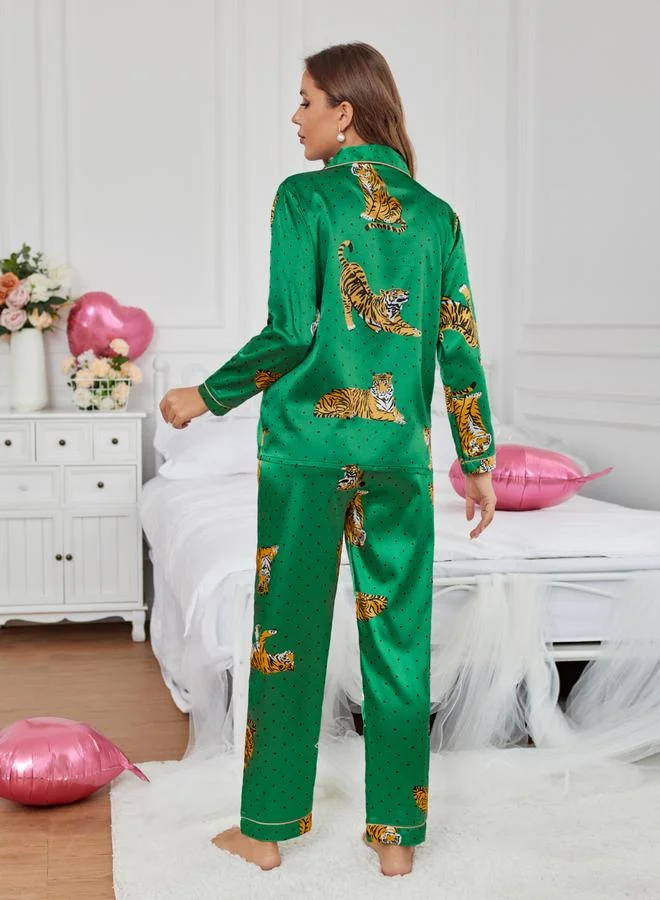 تايك تو طقم بلوزة بأكمام طويلة وبنطال بيجاما بطبعة جرافيك للنساء